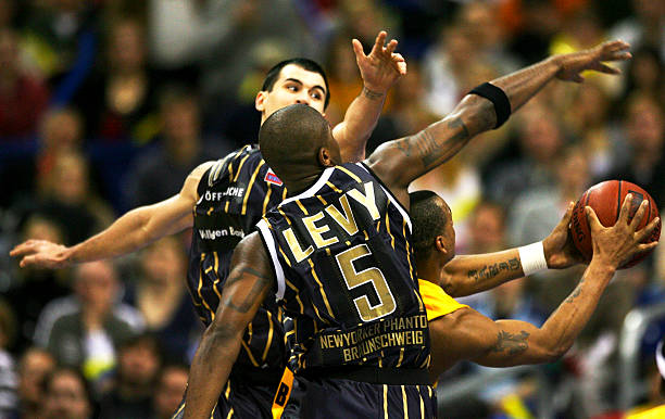 因而没有额 因而没有额