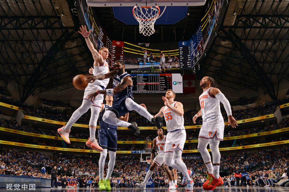 球员们面临 球员们面临